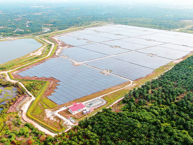 Malaysia Pioneers Large-scale Solar Project - Industrial News