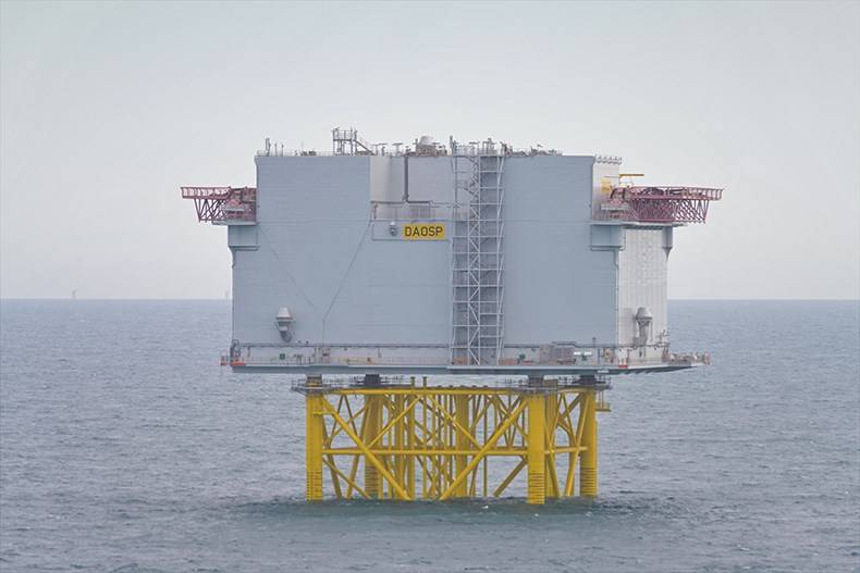 World’s First Unmanned HVDC Offshore Substation Installed Off UK ...