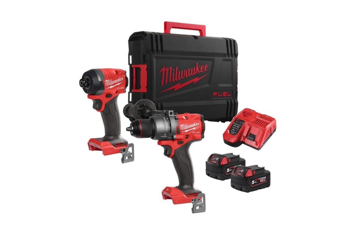 Milwaukee drill set deals toolstation