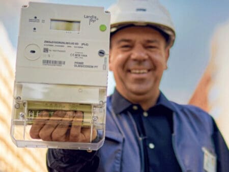 E-REDES passes 5.5 million smart meter milestone