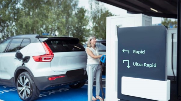 Government fails to hit EV charger target