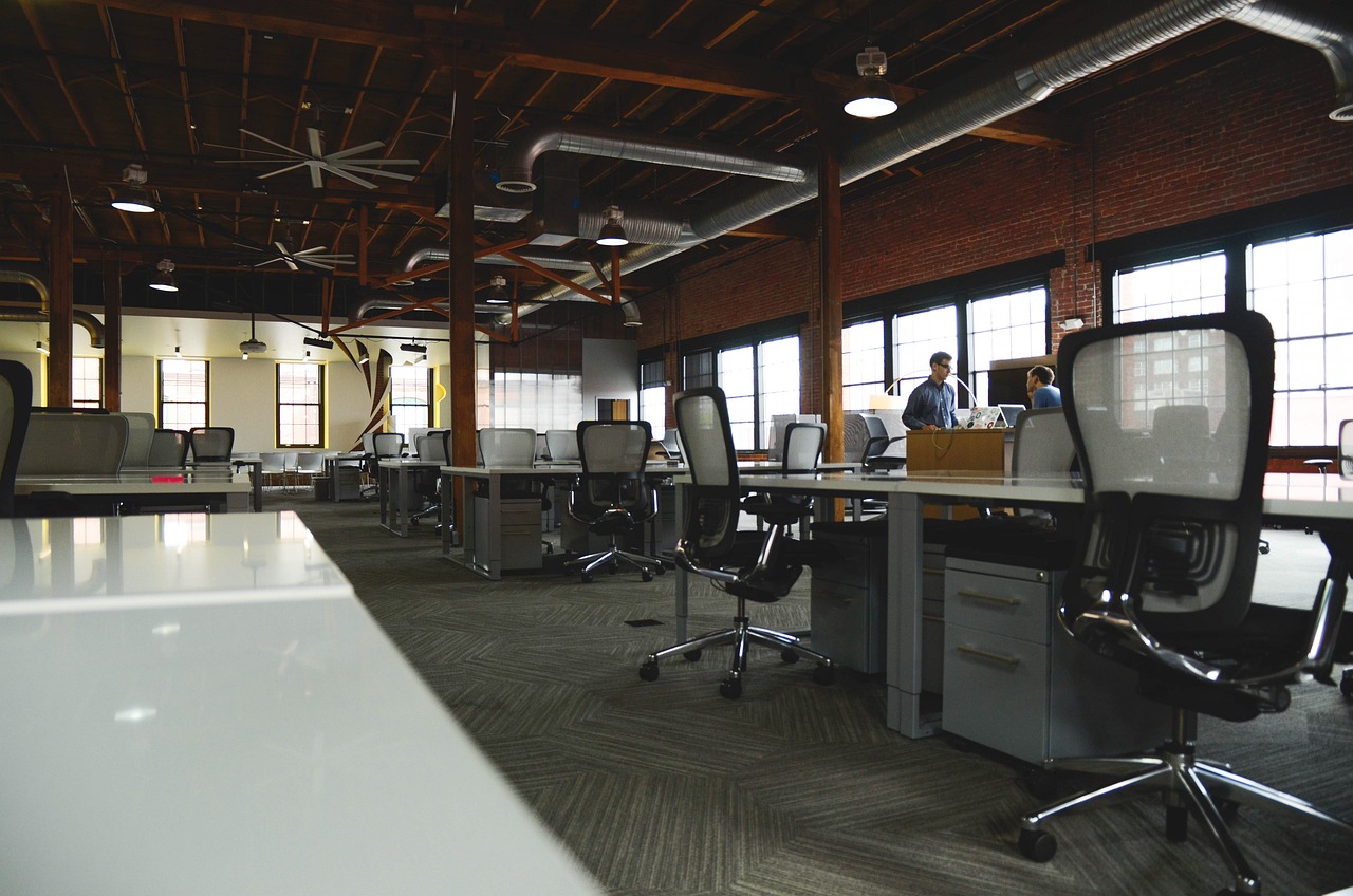Intelligent Design: Incorporating Smart Office Solutions for Agile Workspaces