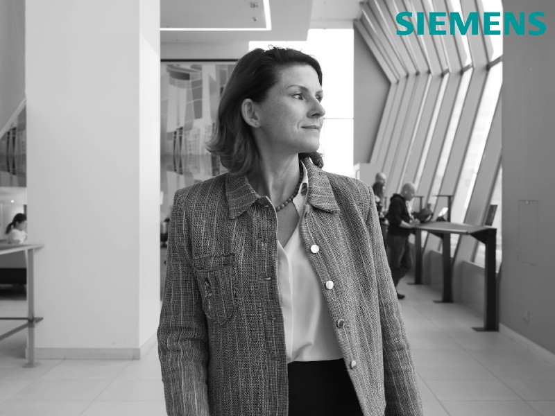 Future of grids: combining the real and the digital world