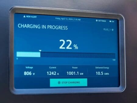 Siemens Smart Infrastructure succeeds in 1MW heavy-duty charge