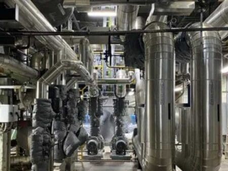 Enexis signs unique capacity limiting contract with large customer to create space on grid