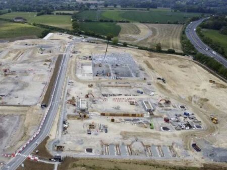 Ørsted plans Tesla battery alongside onshore converter station Ørsted plans Tesla battery alongside onshore converter station