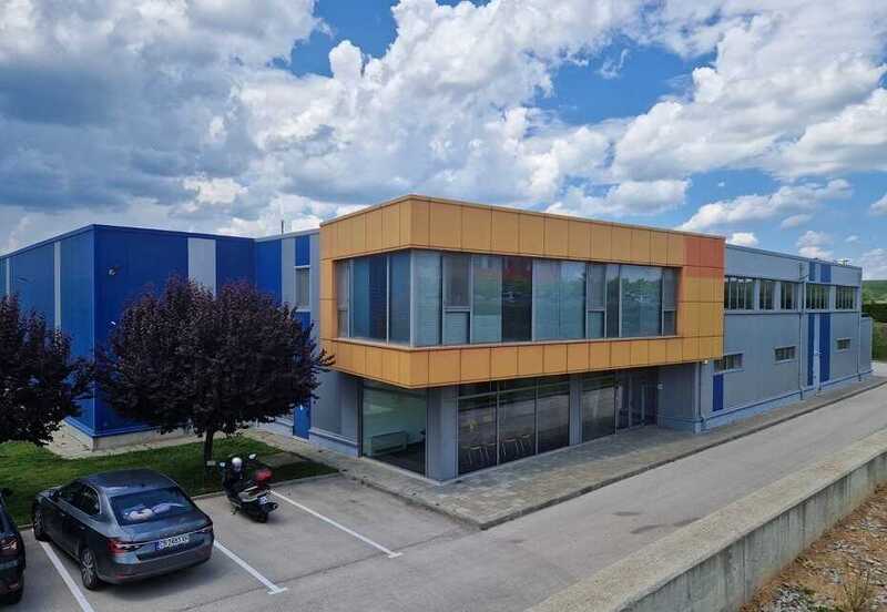 Smurfit Kappa expands bag-in-box production with acquisition of Bulgarian plant Smurfit Kappa expands bag-in-box production with acquisition of Bulgarian plant