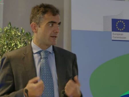 Three dimensions to finance the EU energy transition Three dimensions to finance the EU energy transition