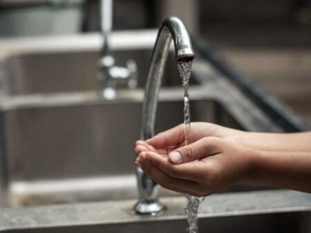 GB’s Northumbrian Water initiates 900,000 smart meter rollout GB’s Northumbrian Water initiates 900,000 smart meter rollout