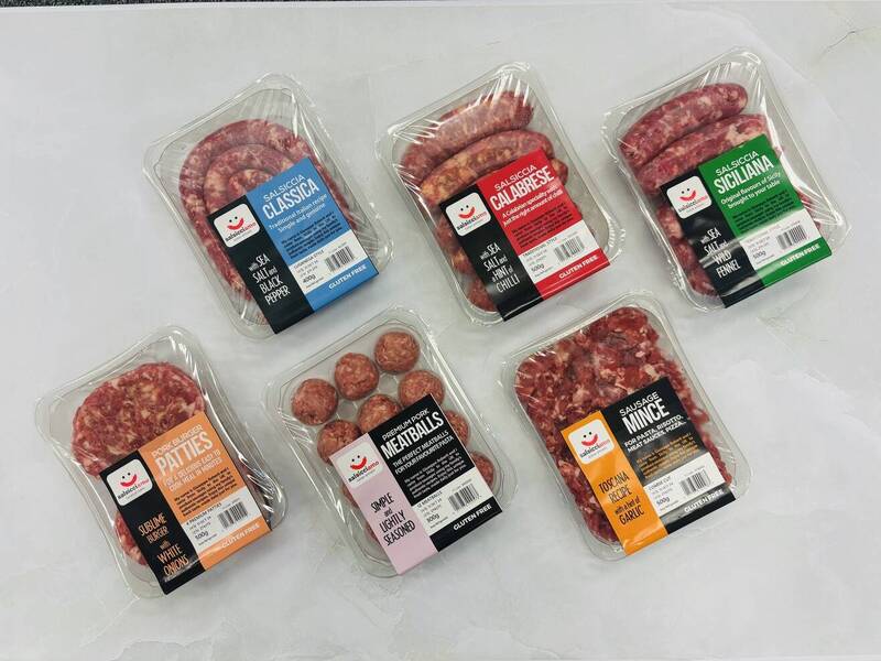 Salsicciamo revolutionises sausage production with linerless labelling Salsicciamo revolutionises sausage production with linerless labelling
