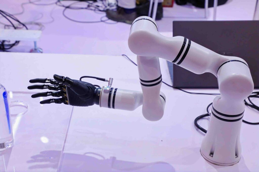 Ultra-lightweight humanoid robotic arms