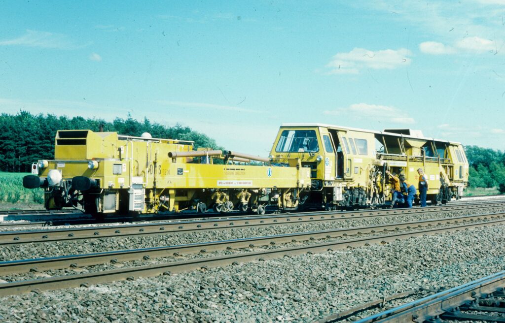 Track renewals handback at 140mph