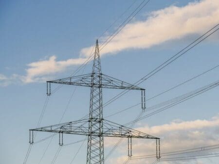Increasing infrastructure needs impacting transmission grid development – IEA
