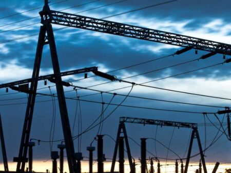 Hundreds of thousands experience outages in wake of ex-Tropical Cyclone Alfred