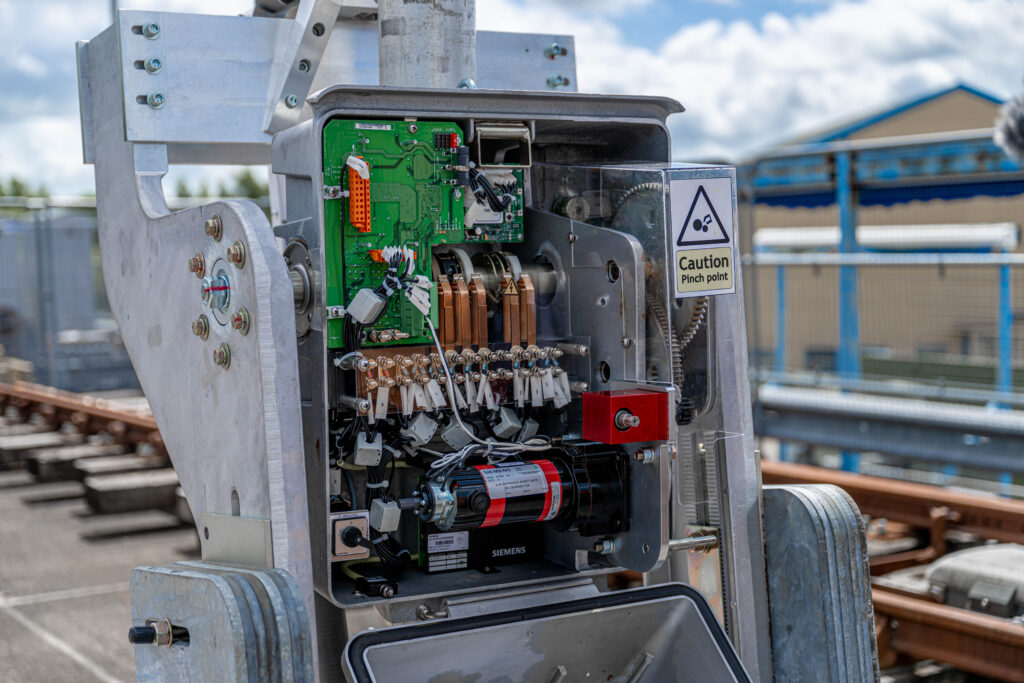 Siemens S60+ barrier boom development