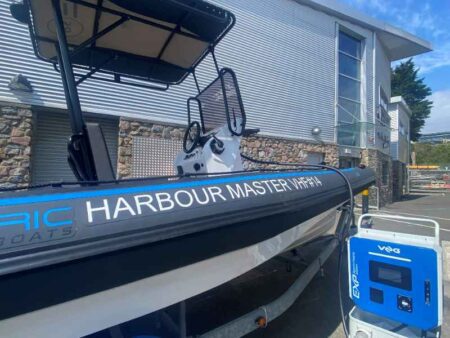 Electric boat bidirectional charging showcased in UK
