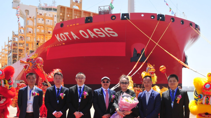 Pacific International Lines takes delivery of first 8,200 TEU LNG dual-fuel container ship