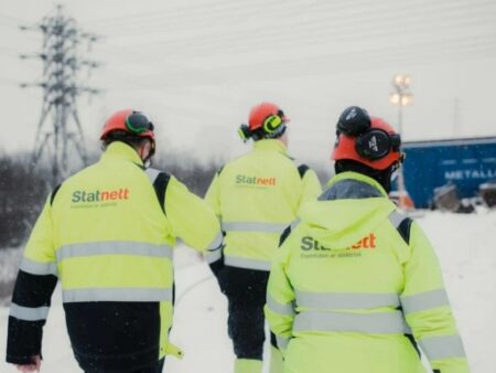 Statnett builds four 420kV transformer stations free of SF6 Statnett builds four 420kV transformer stations free of SF6