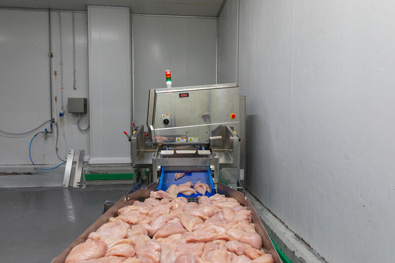 Cold-cuts meat specialist enhances quality control with Ishida’s IX-PD-36 X-ray