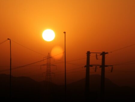 US Grid operators issue emergency alerts in response to early Summer heat wave