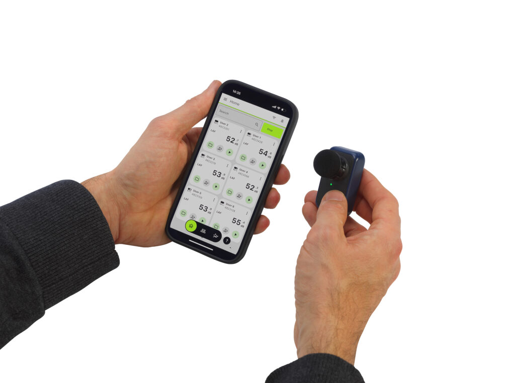 Body-worn lightweight dosimeter