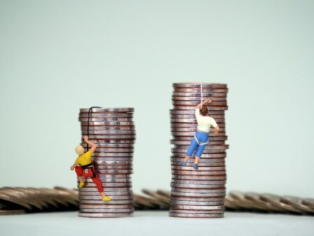 European TSOs face €250bn gap in grid investments to 2030