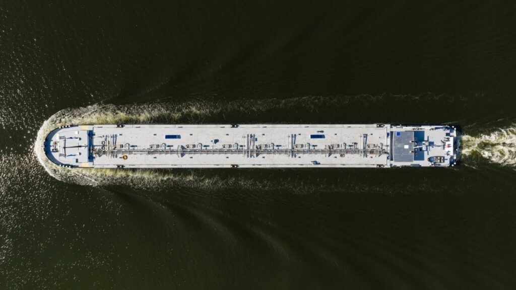 Concordia delivers hybrid inland shipping tanker Concordia delivers hybrid inland shipping tanker