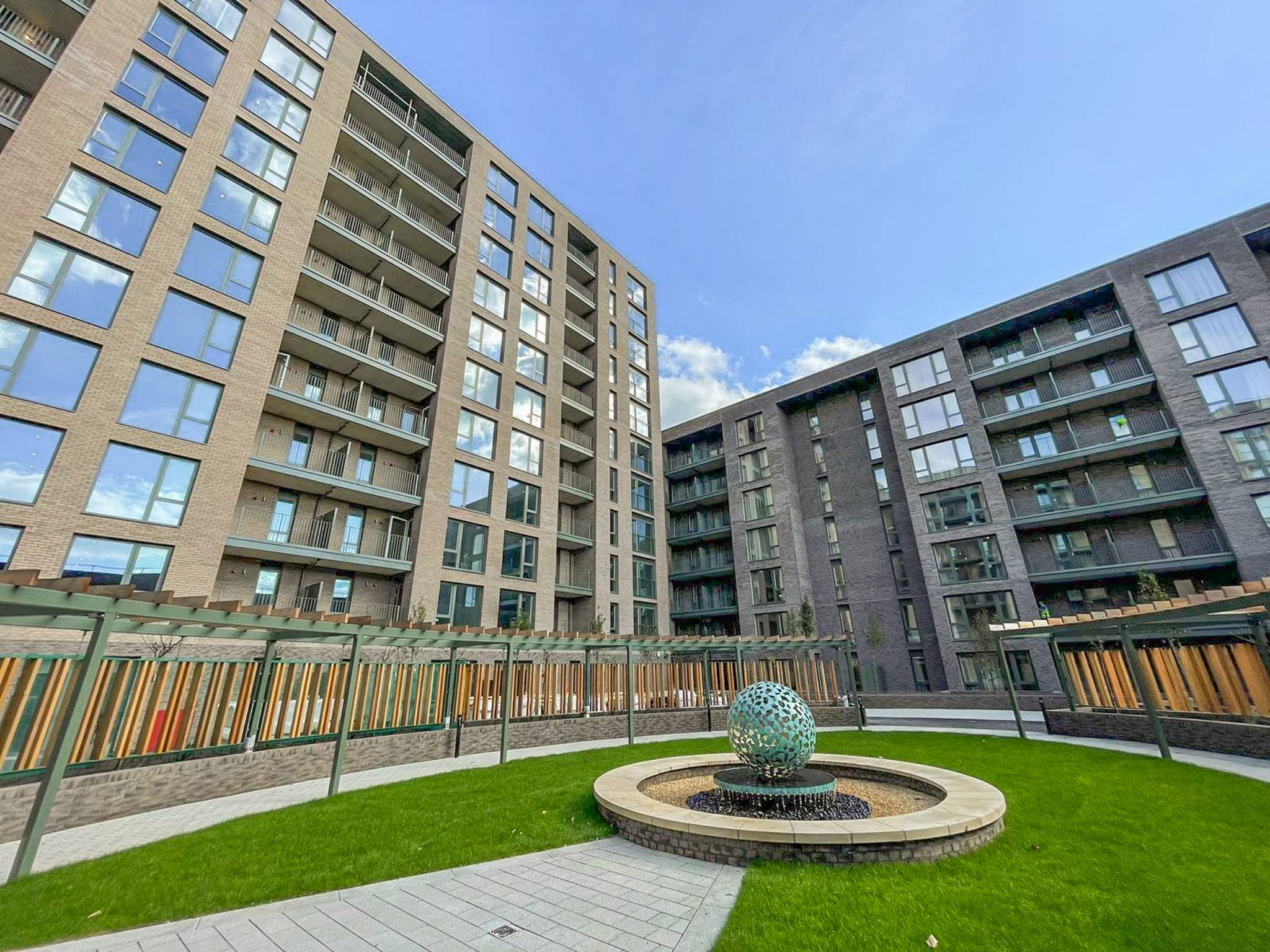 Phoenix Brickwork lays nearly one million bricks at newly completed Secklow Gate flats