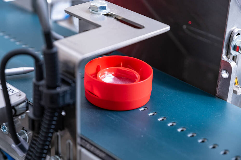 AROL Companies MACA Engineering and LAMFI to Unveil Latest Closure Innovations at K 2025