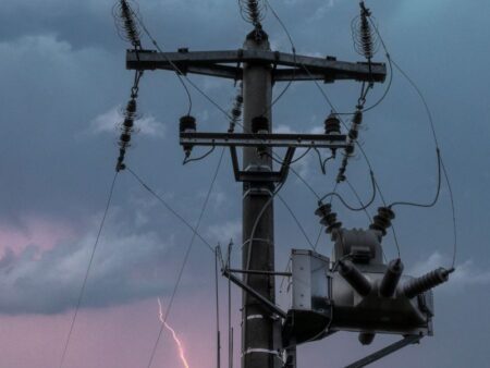 Cyberhawk to inspect T&D networks under ESB’s resilience plan Cyberhawk to inspect T&D networks under ESB’s resilience plan