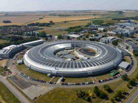 Harwell science campus uses SNRG smart grid to avoid UK grid connection delays