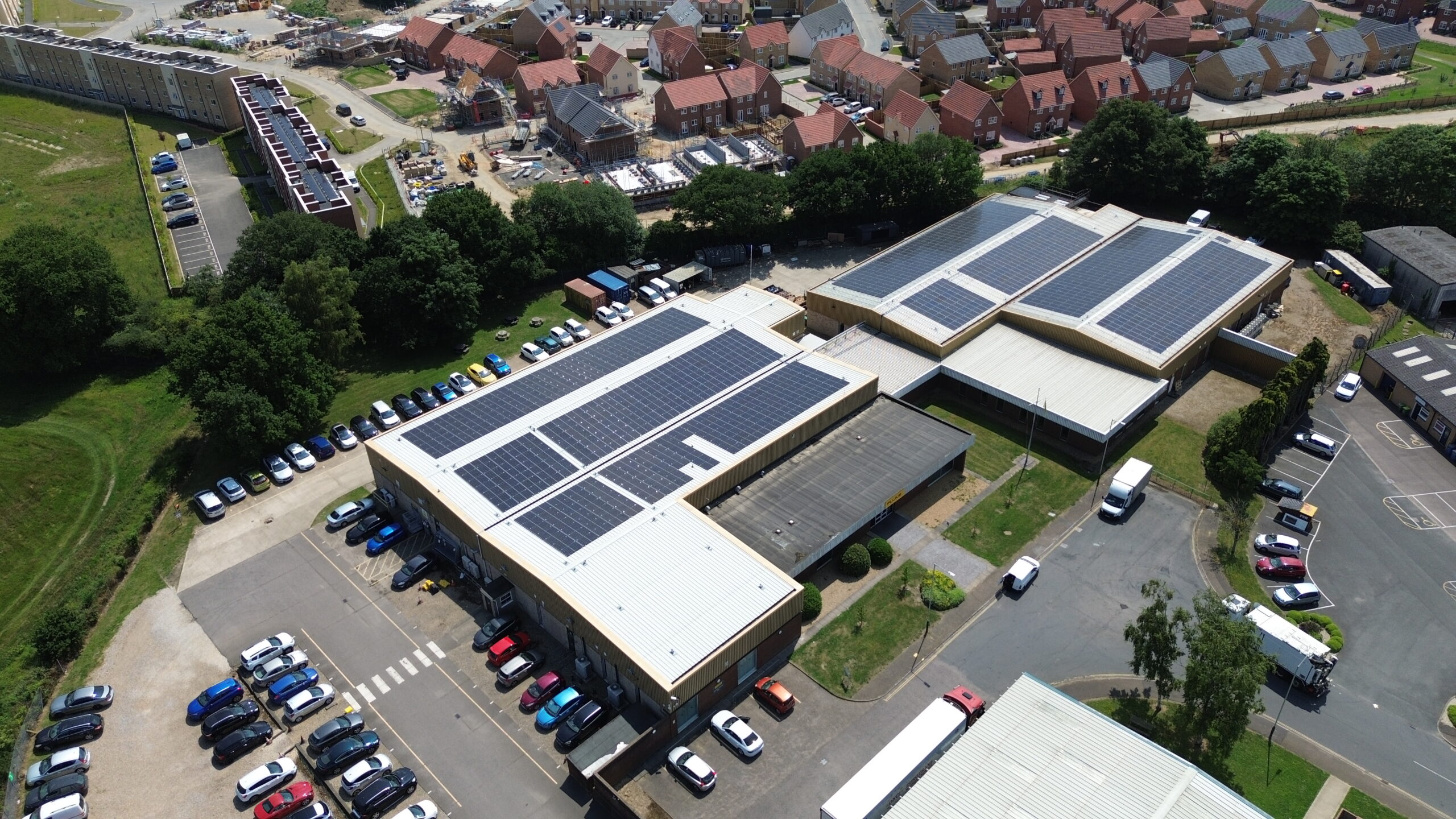 Manufacturers encouraged to cut costs and carbon with solar PV