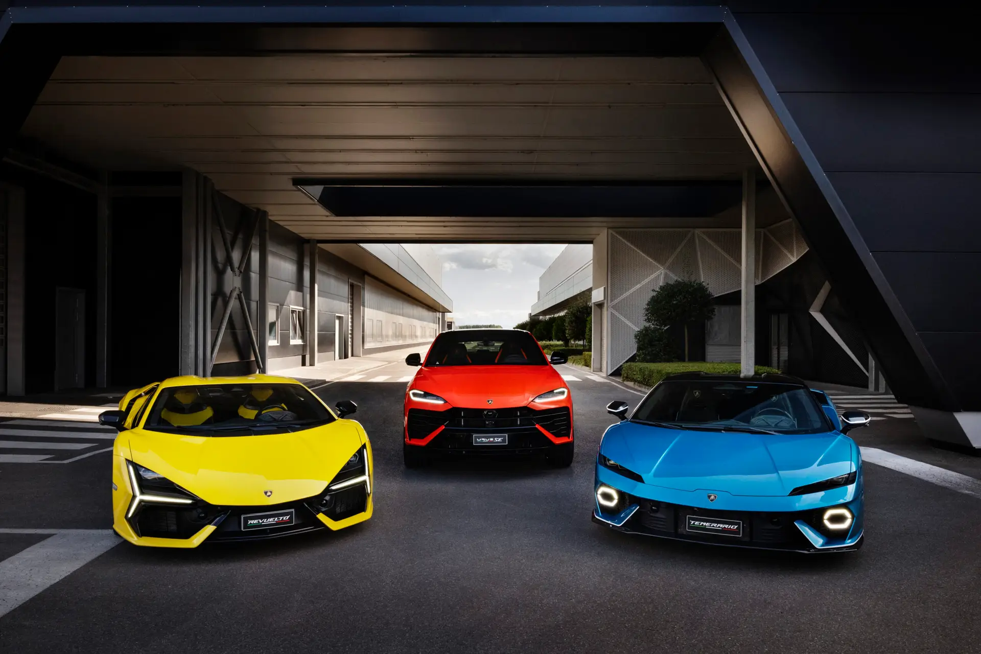 Lamborghini posts record revenue despite margin pressure