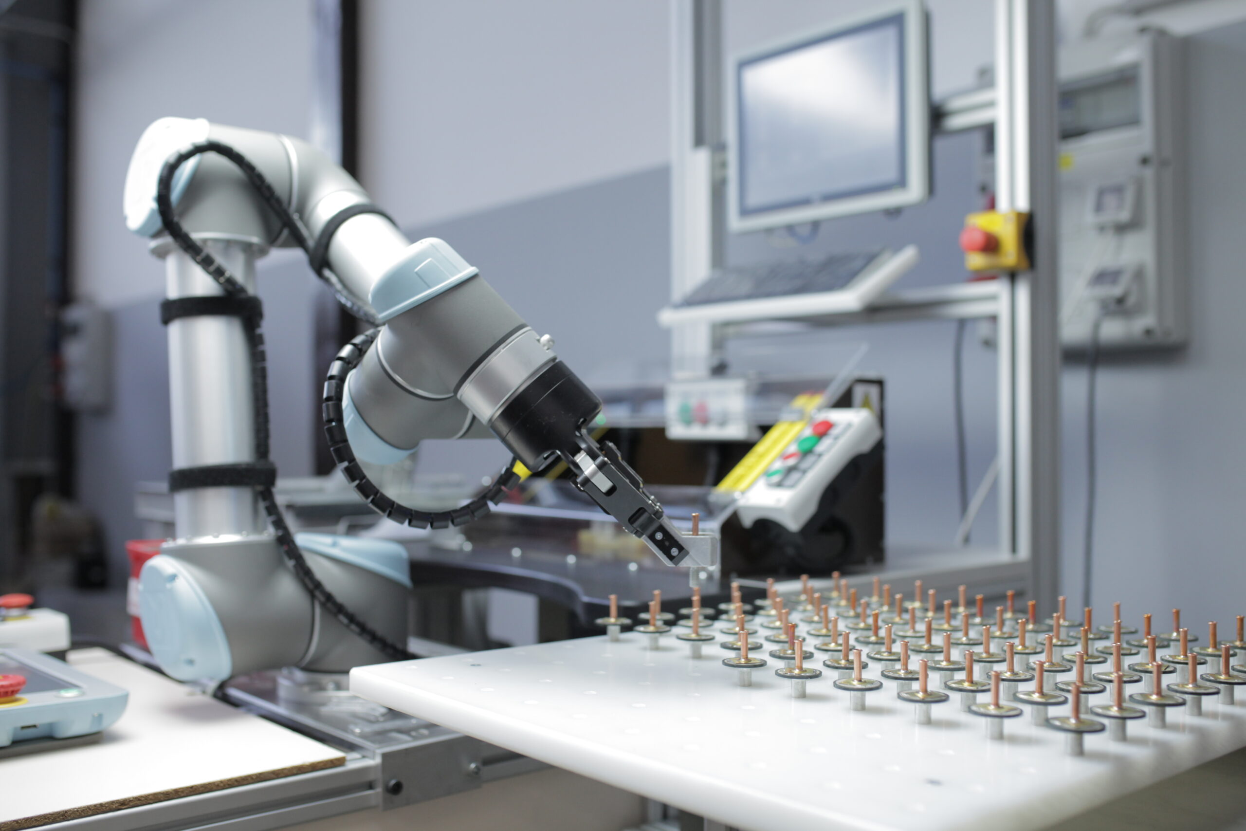 Flex and Teradyne deepen automation partnership