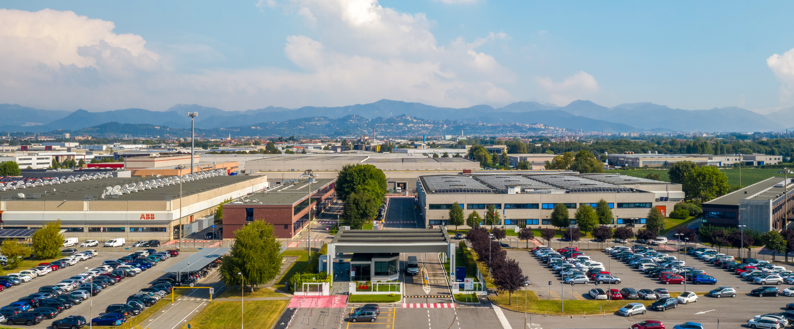 ABB expands European medium-voltage grid production ABB expands European medium-voltage grid production