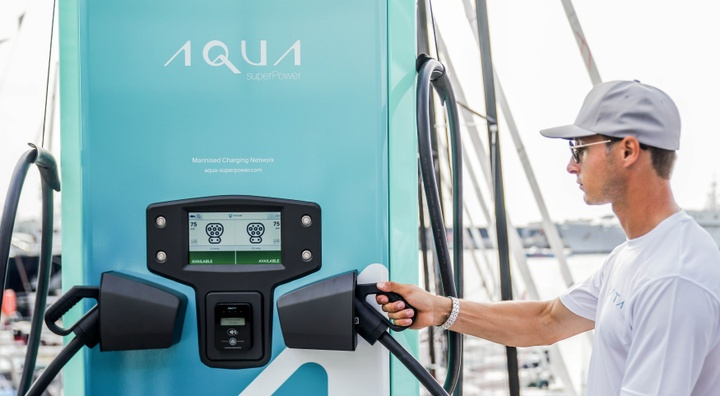 Aqua and Tidal target electric CTVs