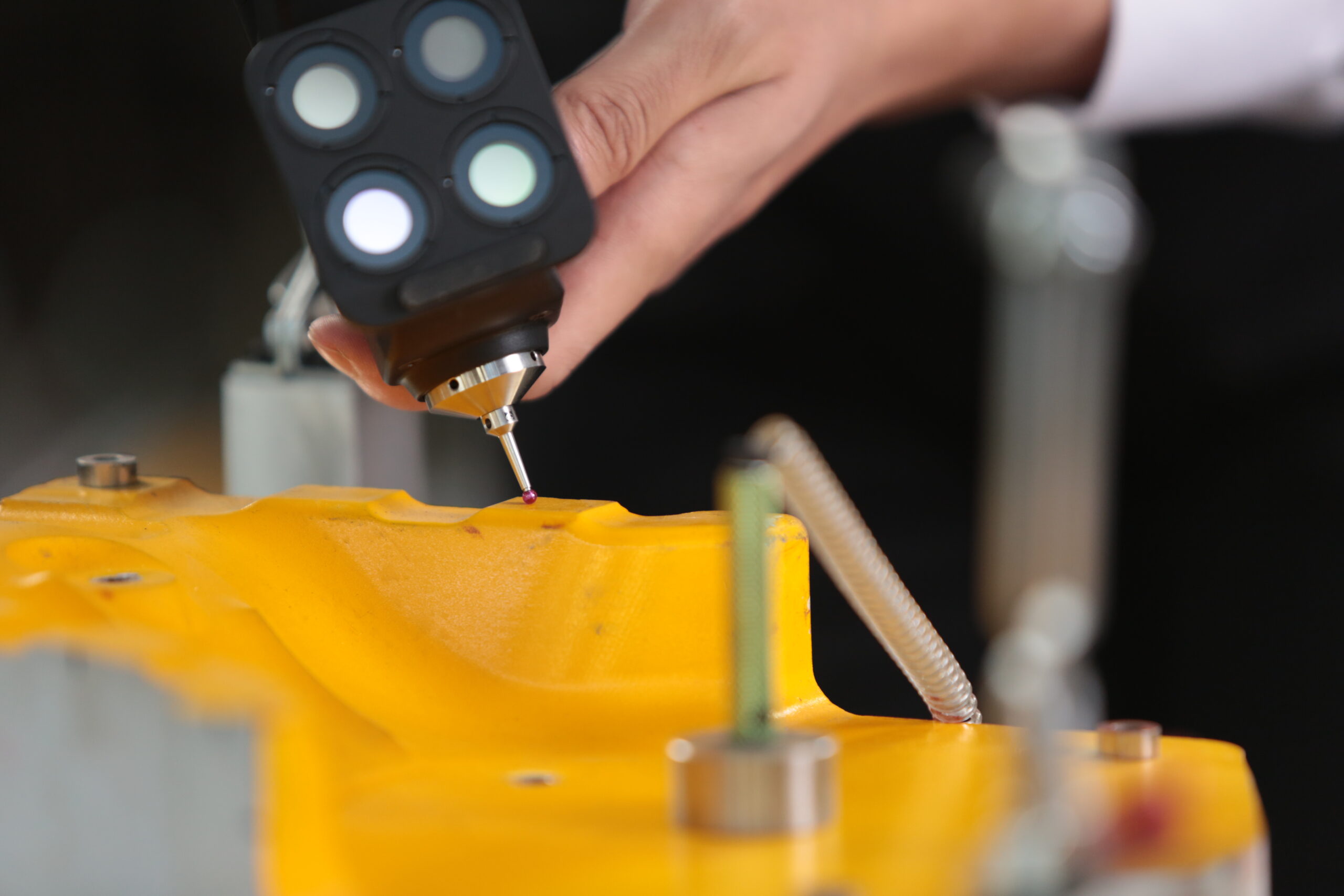 Hexagon adds probing to HYPERSCAN inspections