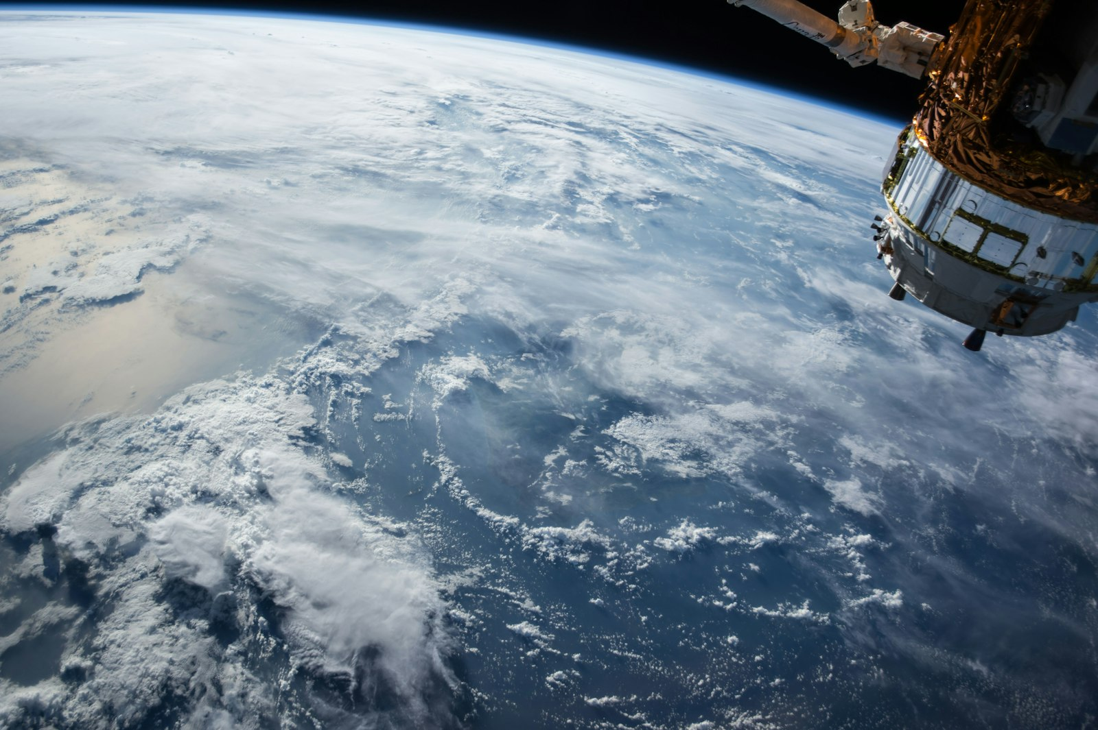 Resonate opens thermal vacuum test capability Resonate opens thermal vacuum test capability