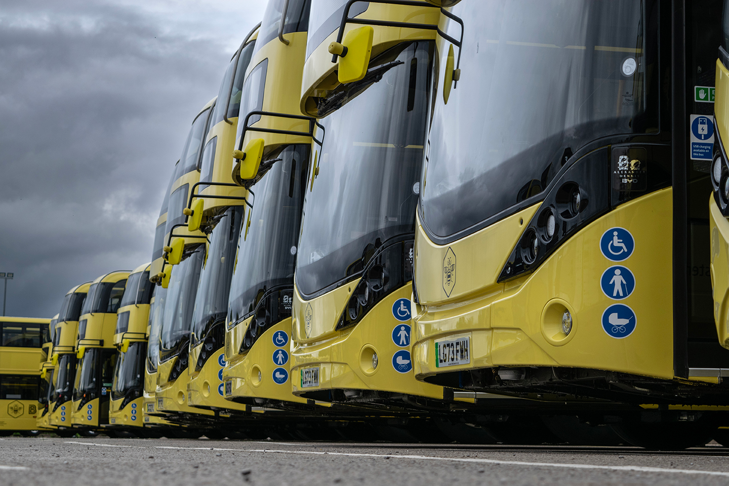 UK bus registrations halve in second quarter