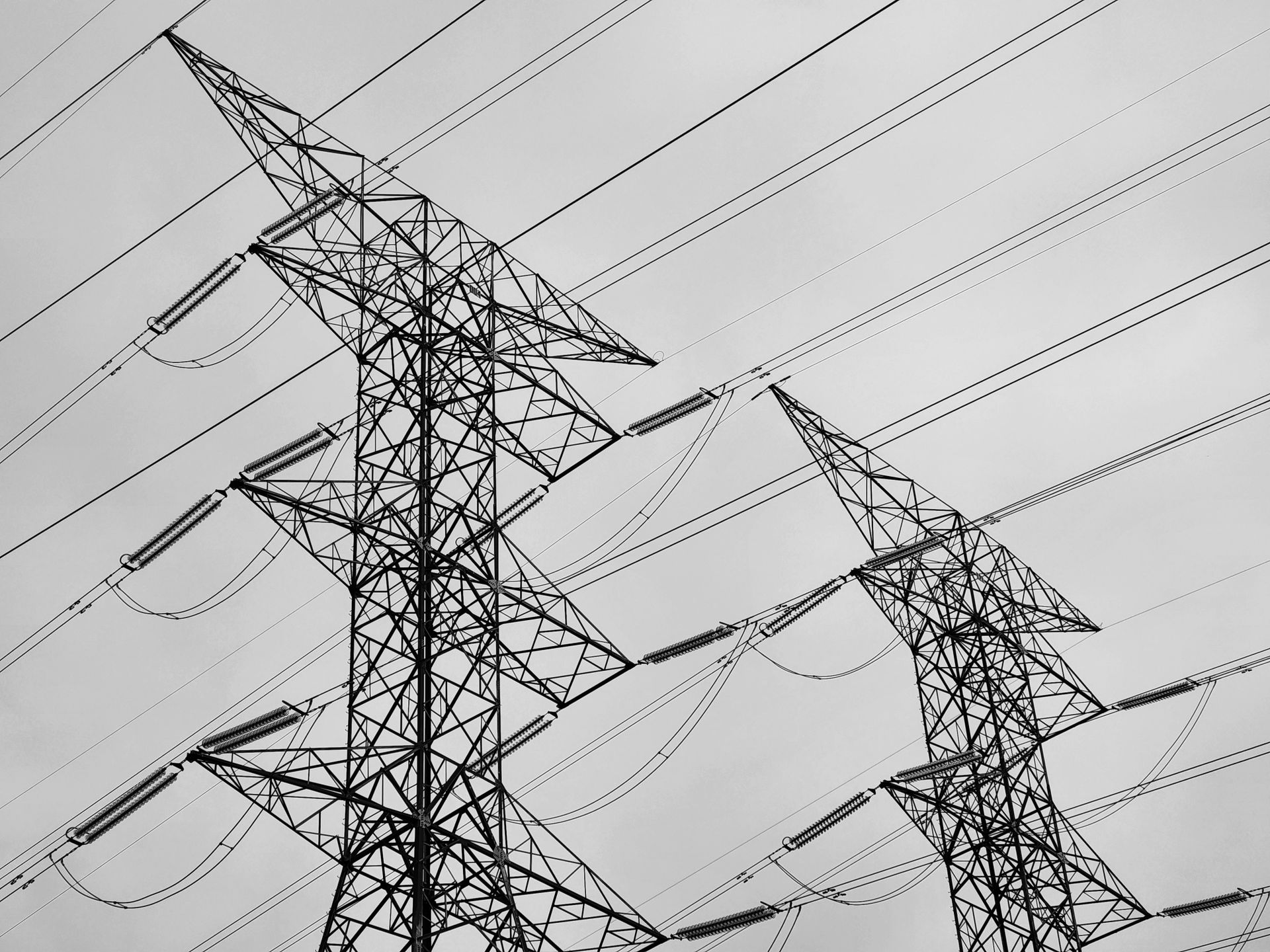 Spain backs clean energy manufacturing projects