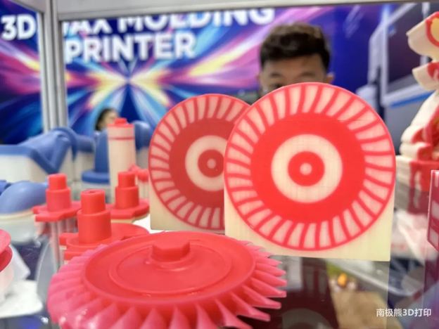 Xaar printheads sharpen precision in industrial wax jetting Xaar printheads sharpen precision in industrial wax jetting