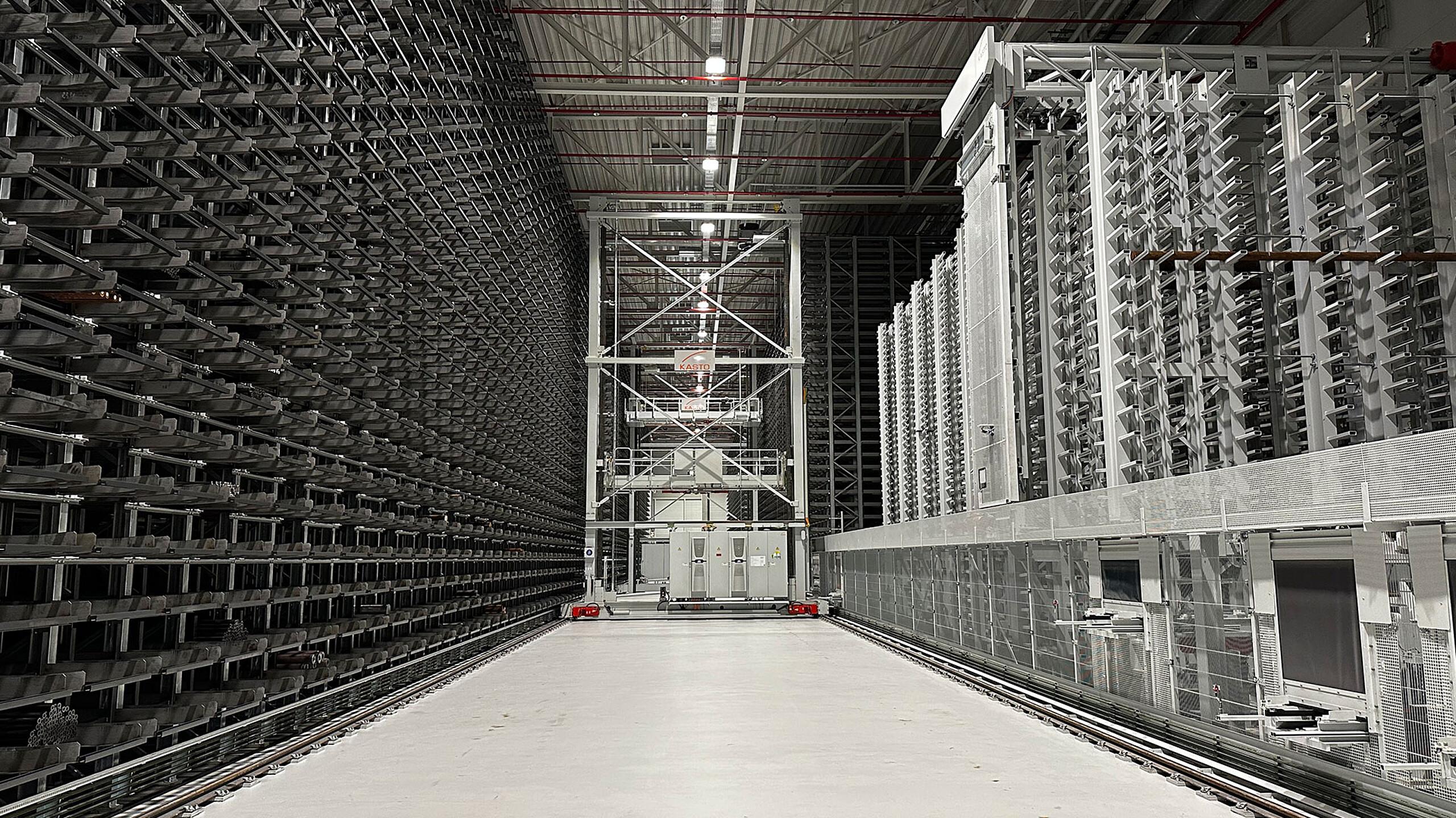 KASTO automates material flow at SEW-EURODRIVE