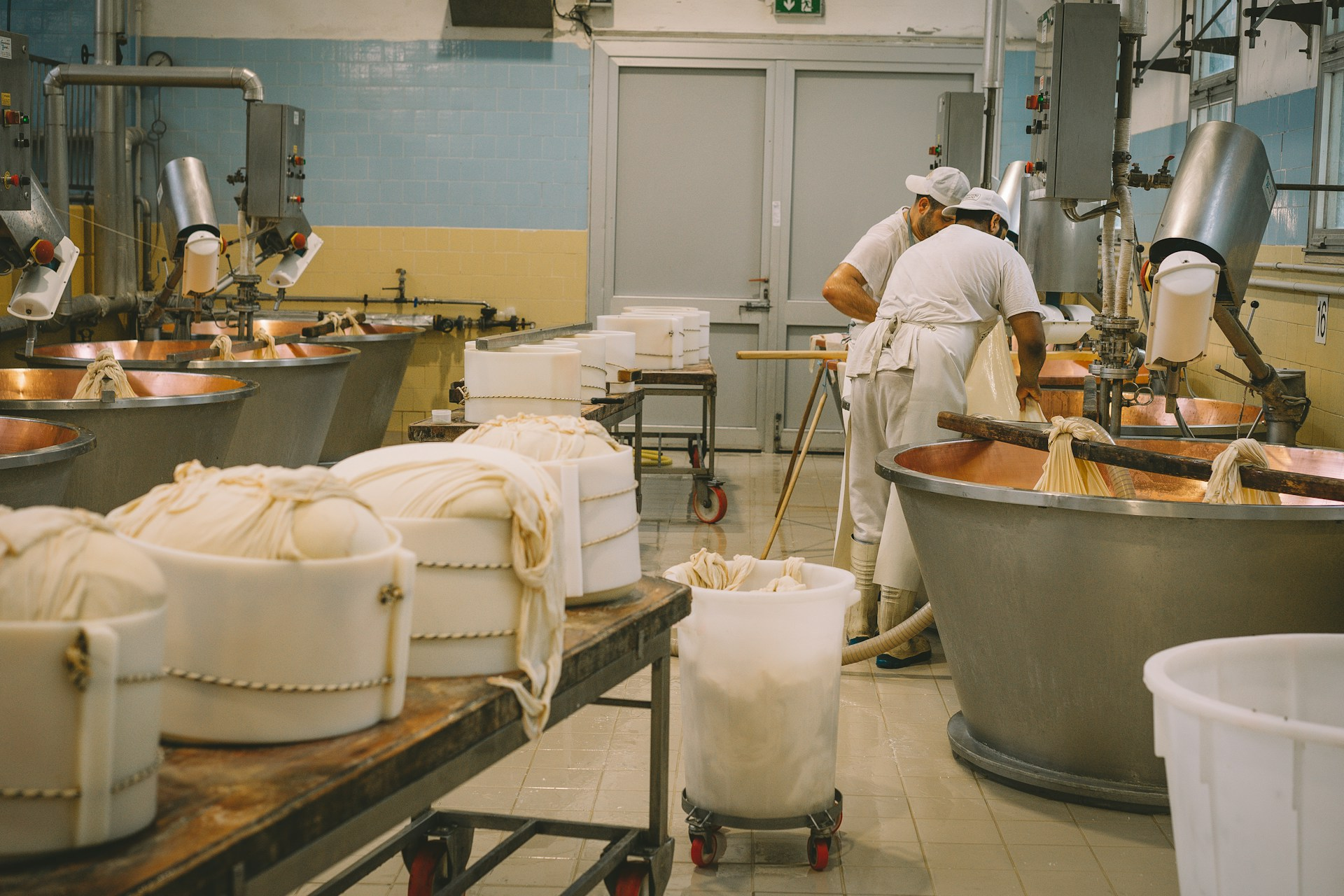 Food manufacturing confidence remains deeply negative Food manufacturing confidence remains deeply negative