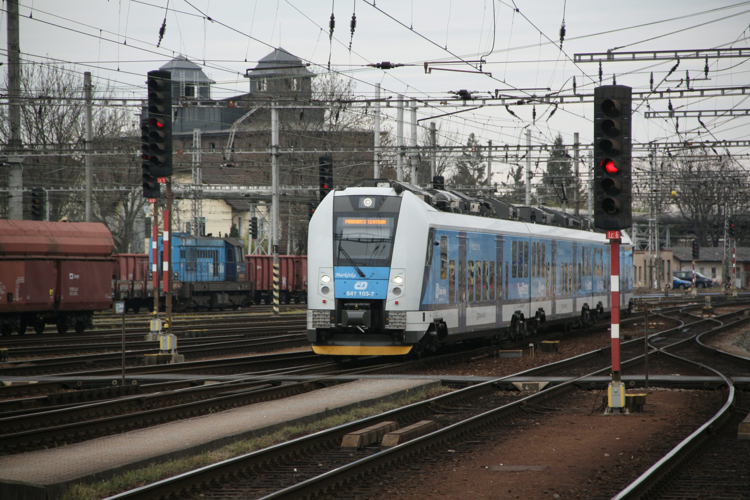 Stadler battery train gains Italian service approval Stadler battery train gains Italian service approval