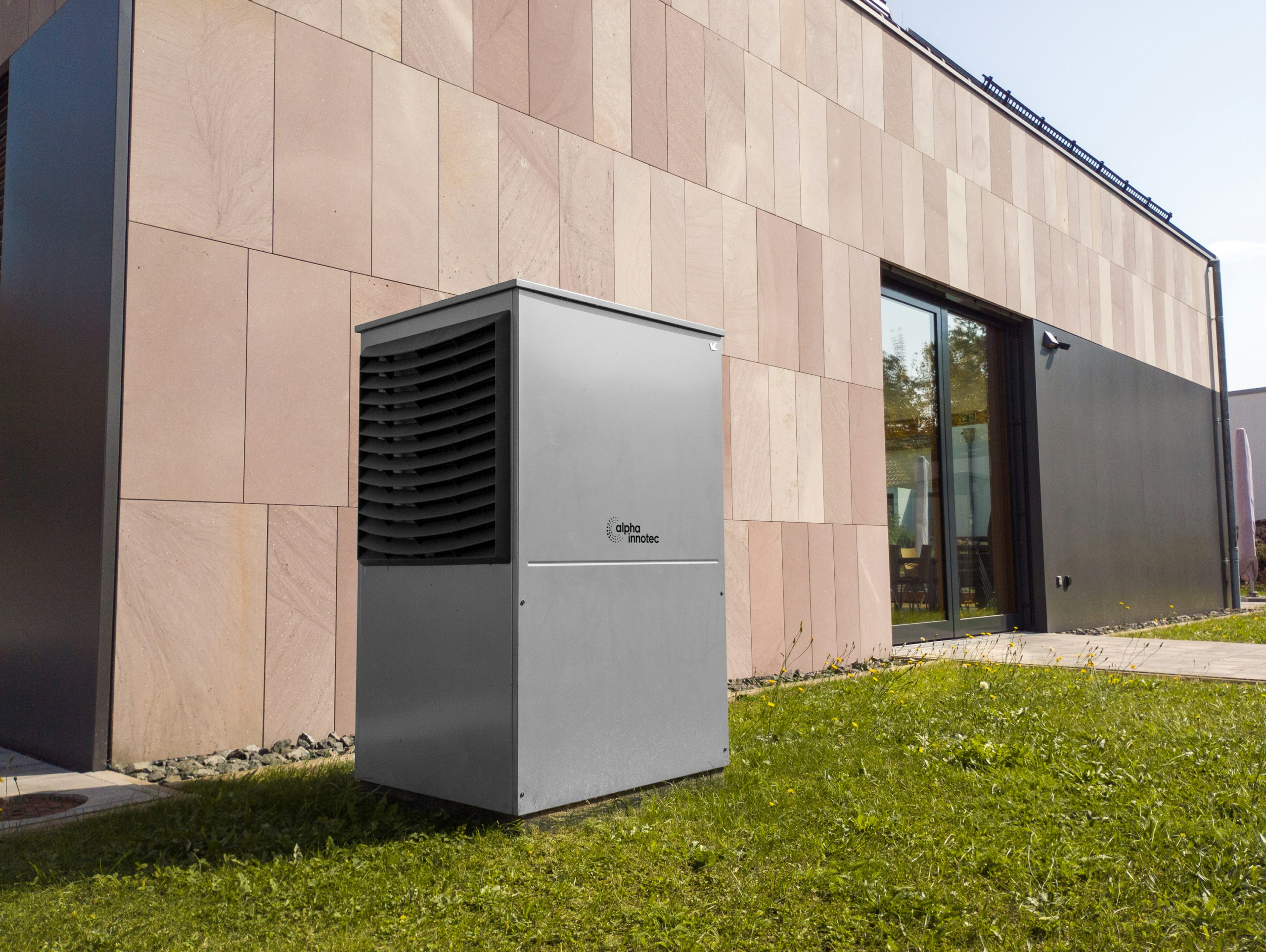 Ardagh electrifies heat supply at German glass plant Ardagh electrifies heat supply at German glass plant