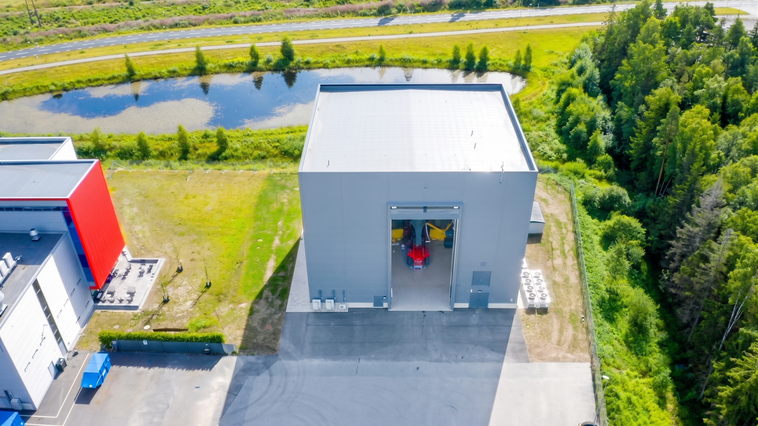 Kalmar opens automated heavy-equipment test centre Kalmar opens automated heavy-equipment test centre