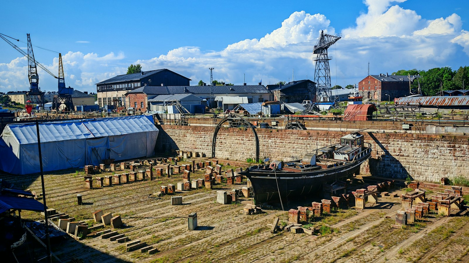 UK backs new Clyde shipbuilding programme UK backs new Clyde shipbuilding programme