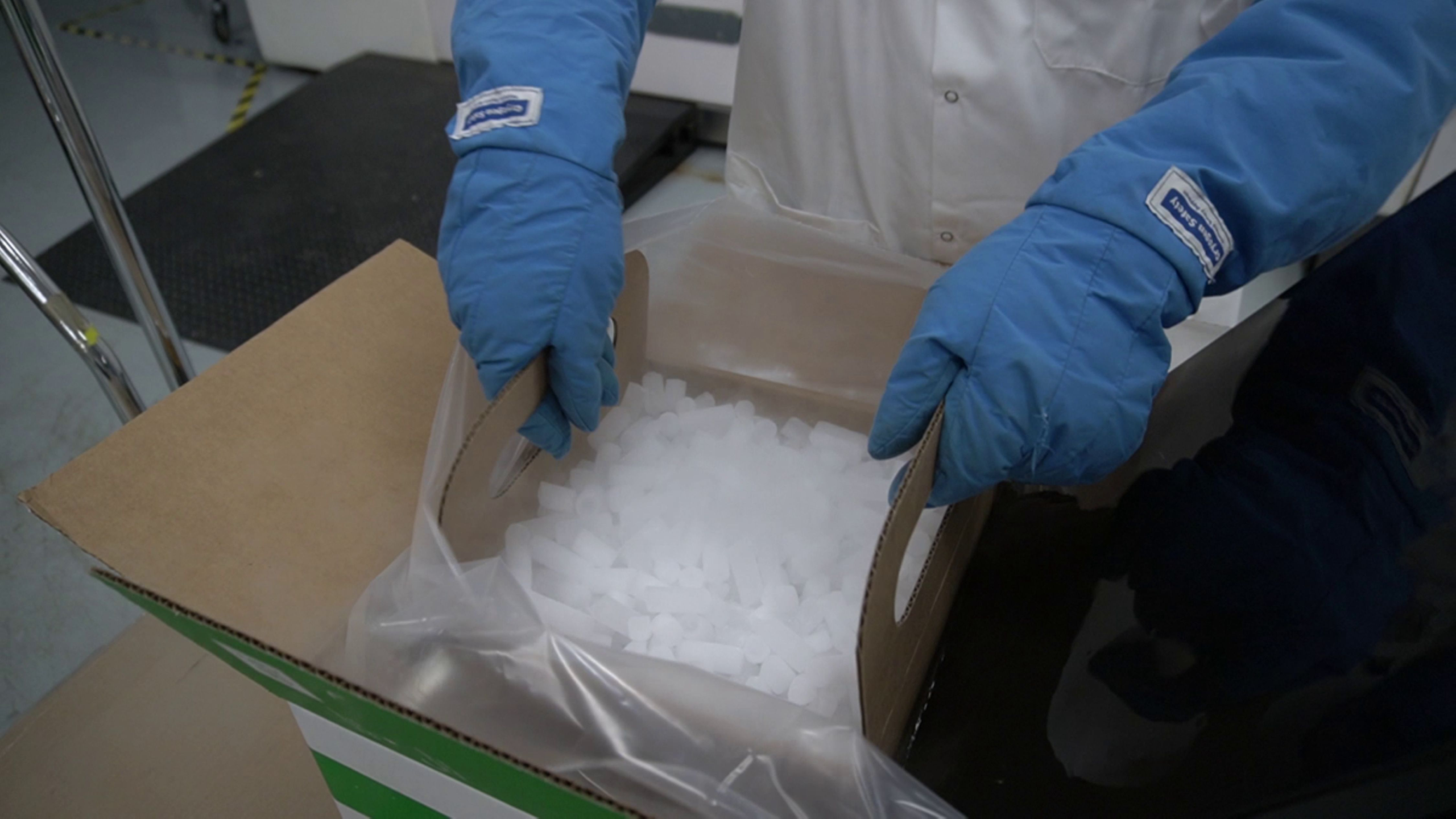 Cold Chain Technologies launches reusable dry ice shipper