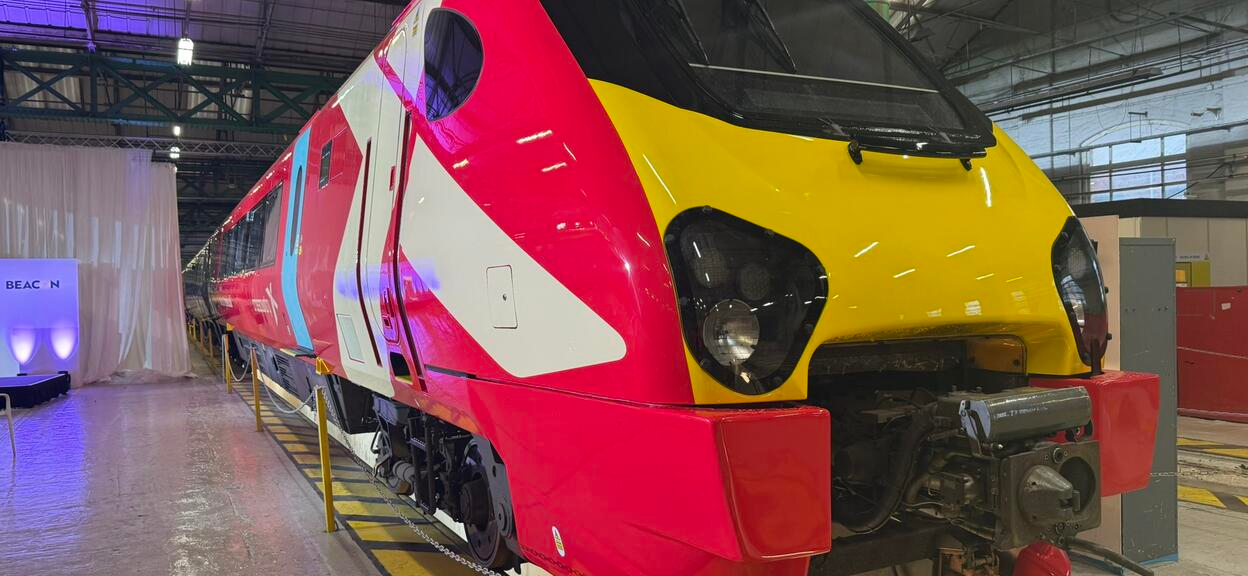 CrossCountry adds eight Voyagers under £80m Alstom support contracts